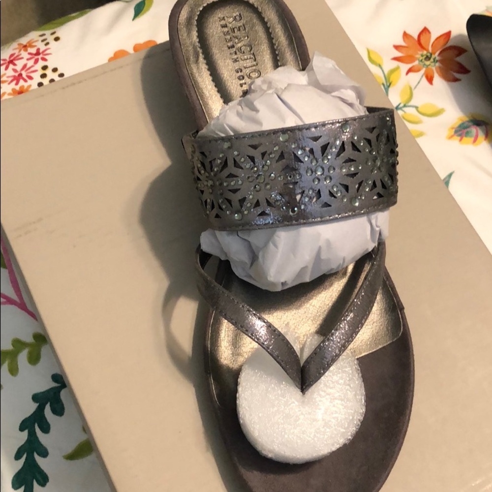 Split toe Sandal